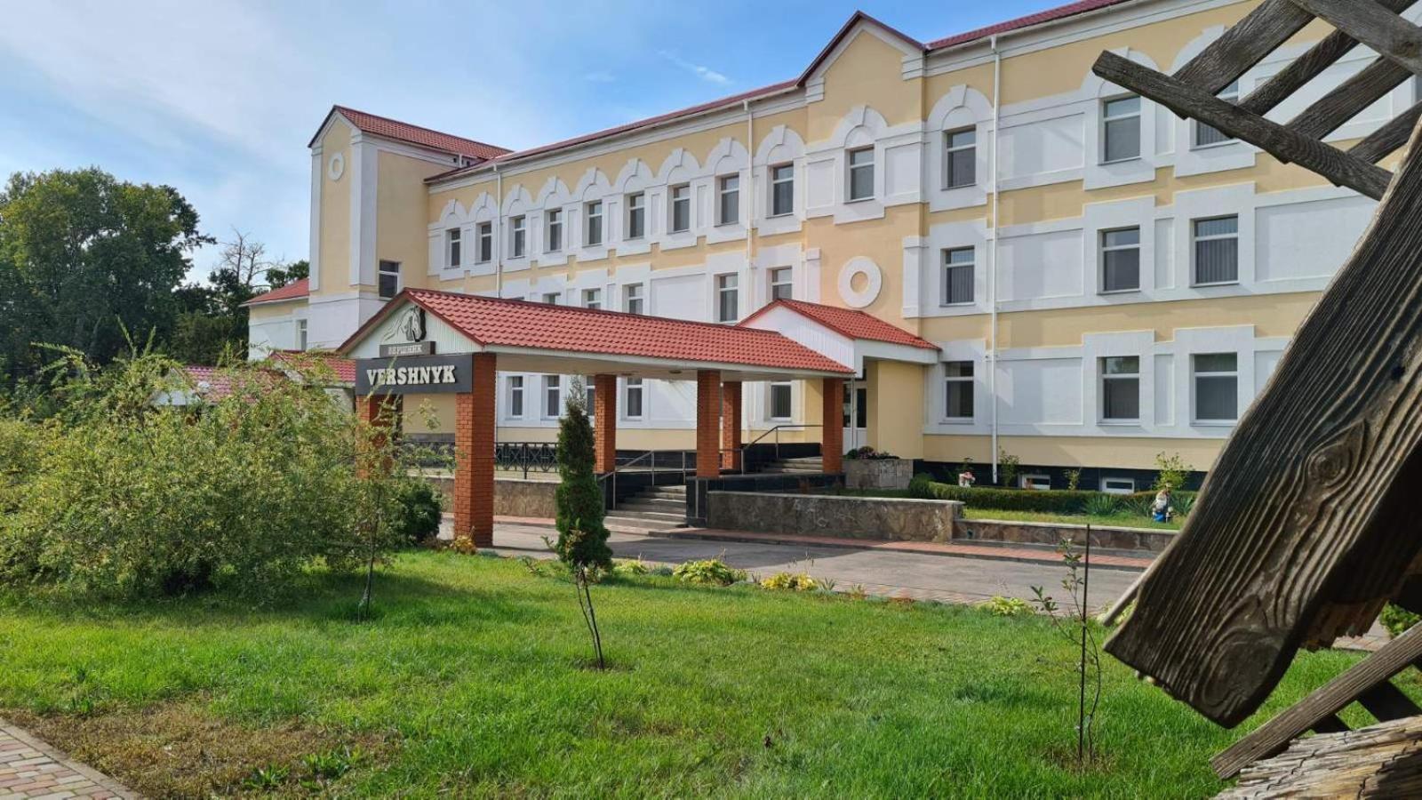 Vershnyk Cherkasy Ngoại thất bức ảnh