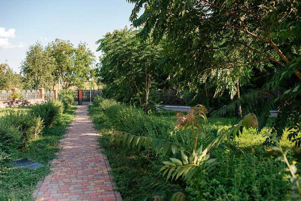 Vershnyk Cherkasy Ngoại thất bức ảnh