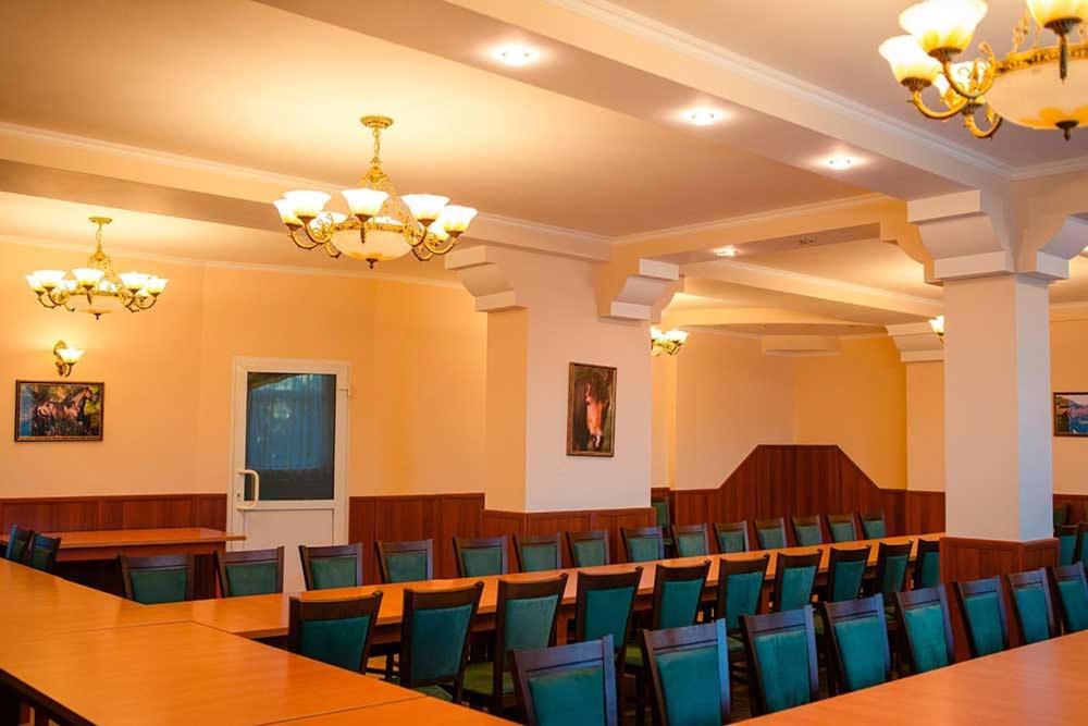 Vershnyk Cherkasy Ngoại thất bức ảnh